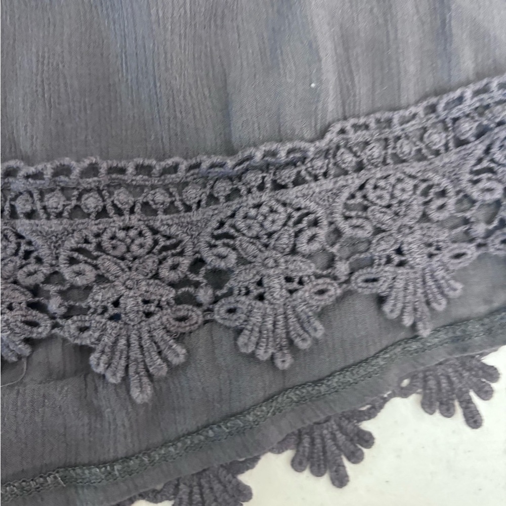 Knox Rose Green and Gray Embroidered Tops - Picture 12 of 15